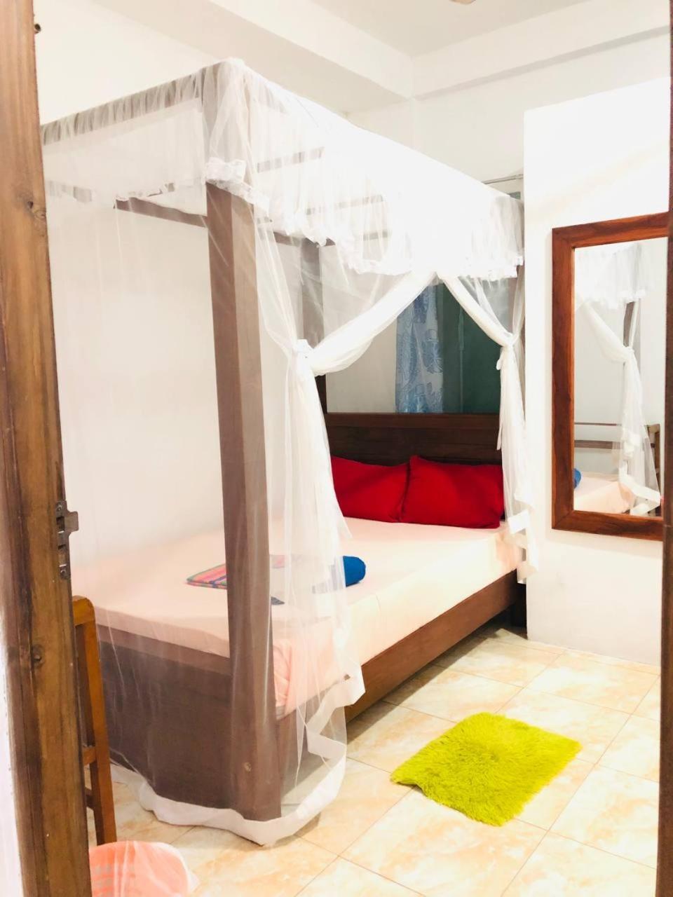 Weligama Bay House Hotel Kamer foto